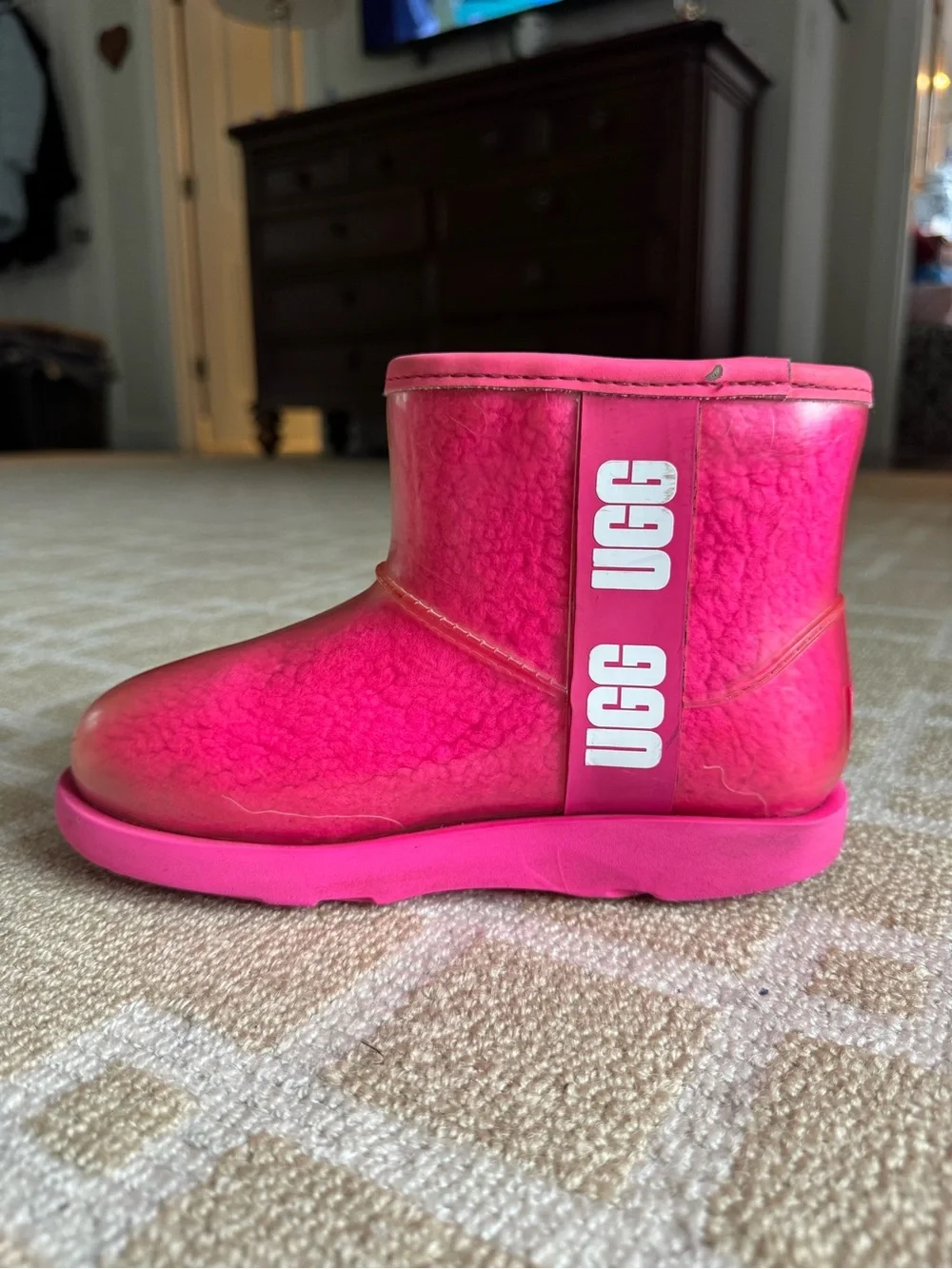 UGG Classic Clear Mini Waterproof Translucent Boots Hot Pink Kids Size 1